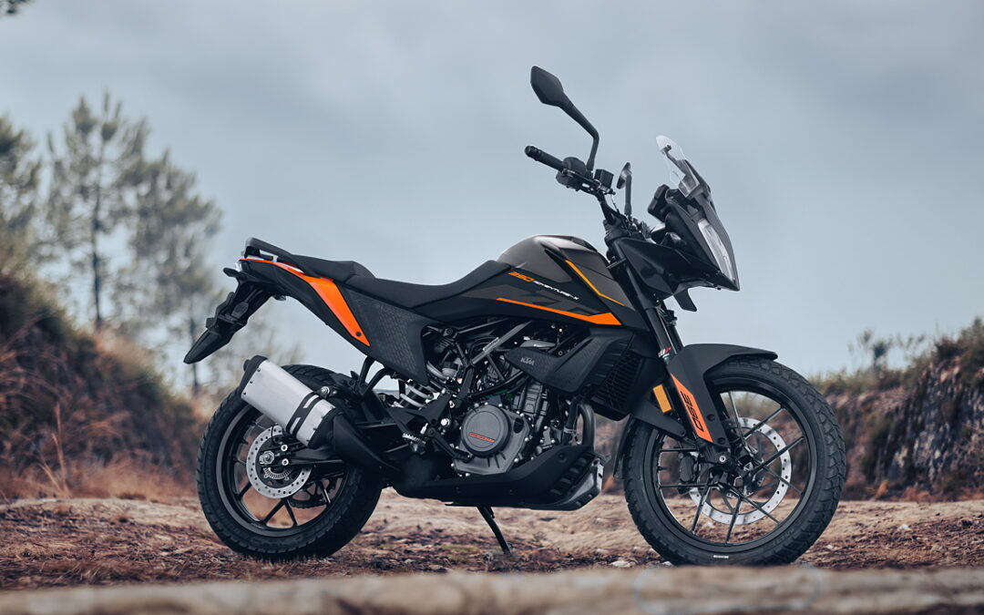 390-Adventure-X-Model-Image-1080x675