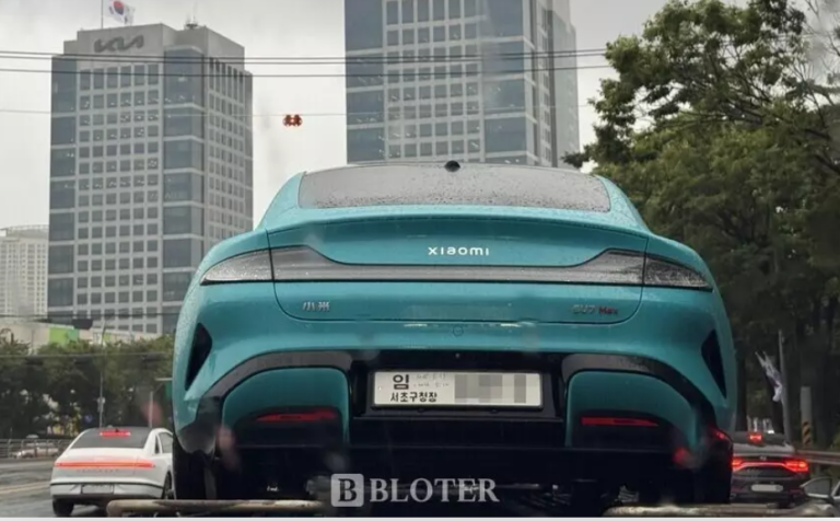 Hyundai की नज़र Xiaomi SU7 पर: कोरियन सड़क पर दिखी चीन की इलेक्ट्रिक कार