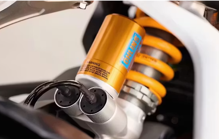 2025 Triumph Speed Triple, Triumph Speed Triple 1200 RS, Speed Triple 1200 RS India, Triumph Motorcycle Launch 2025, Naked Sports Bike, High Performance Bike India, Öhlins Smart Suspension, Speed Triple 1200 RS Price, Triumph Speed Triple Features, Superbikes in India, Triumph Bikes 2025, Speed Triple Review, Motorcycle News India, Triumph Speed Triple Updates, Sportbike Launch India